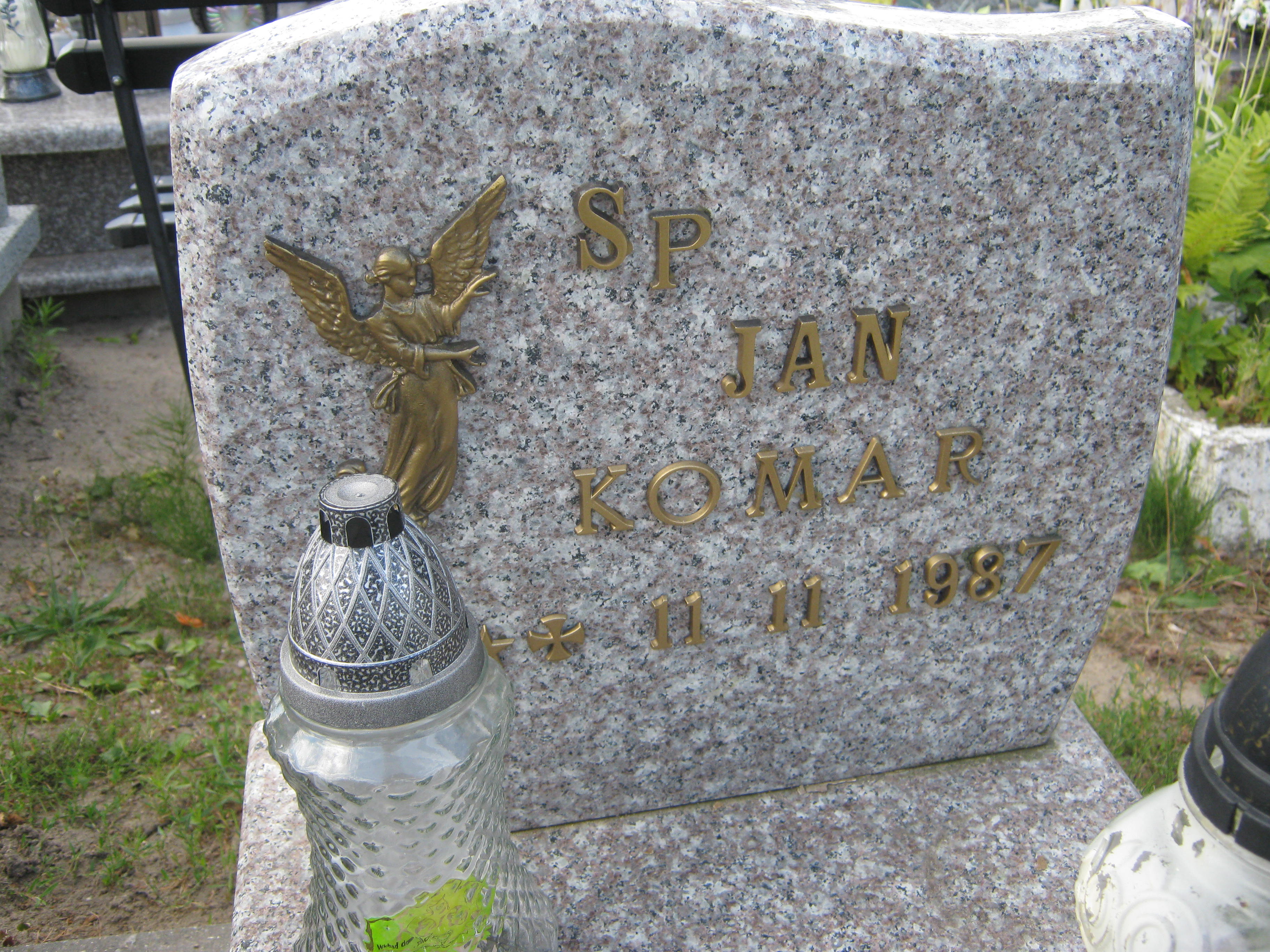 Jan Komar 1987 Bytów - Grobonet - Wyszukiwarka osób pochowanych