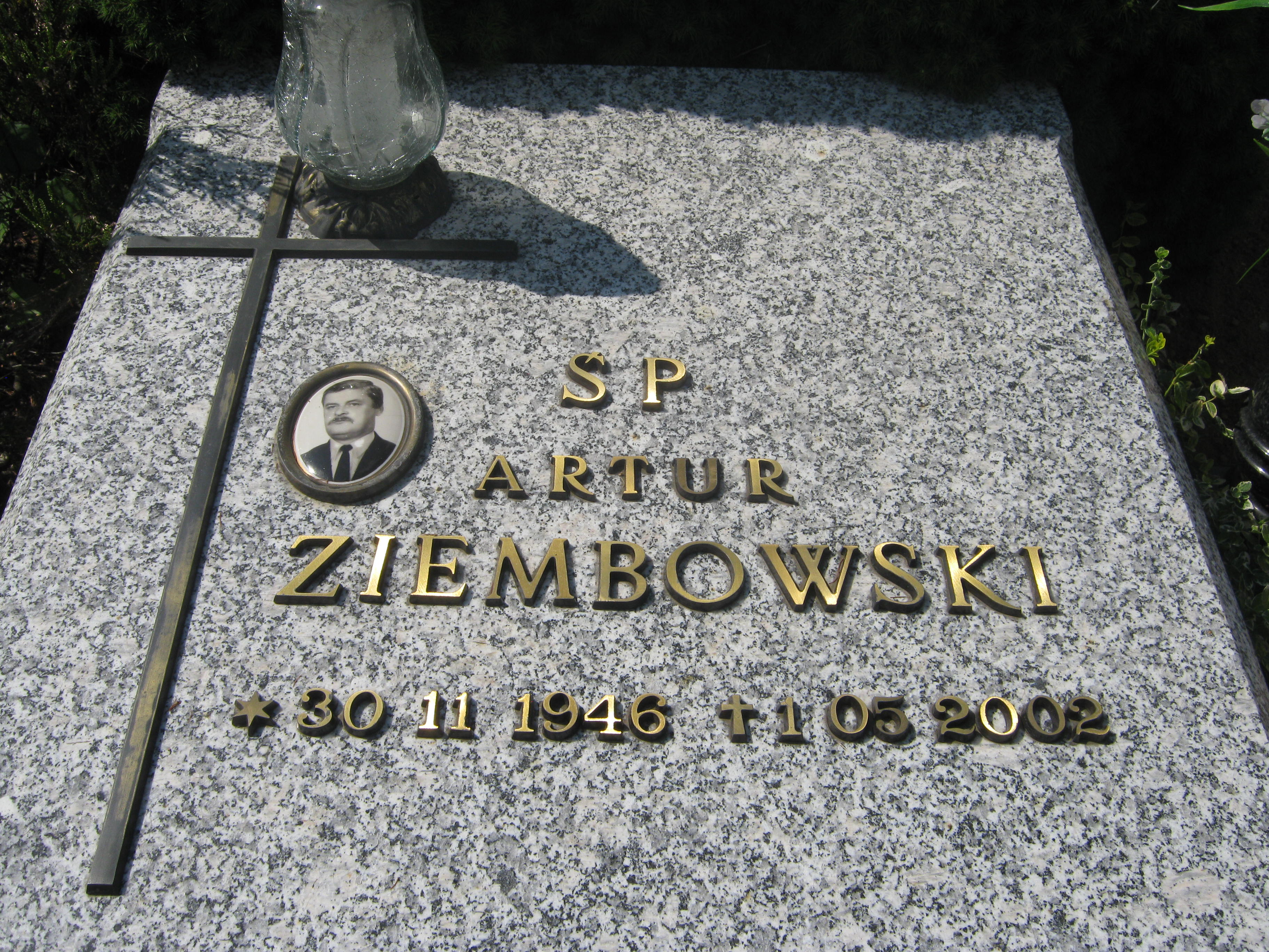 Grób Artur Ziembowski