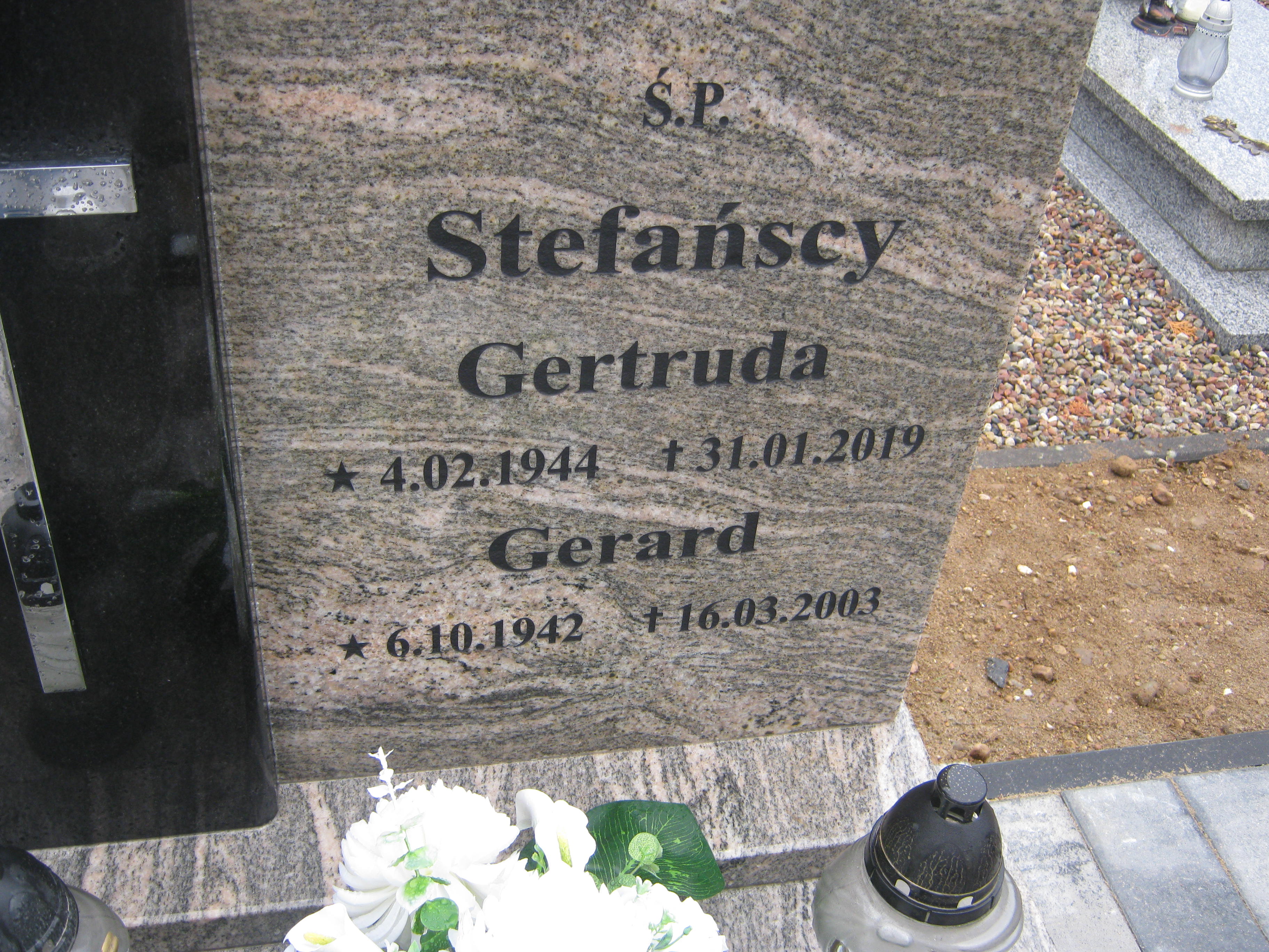 Grób Gertruda Stefańska