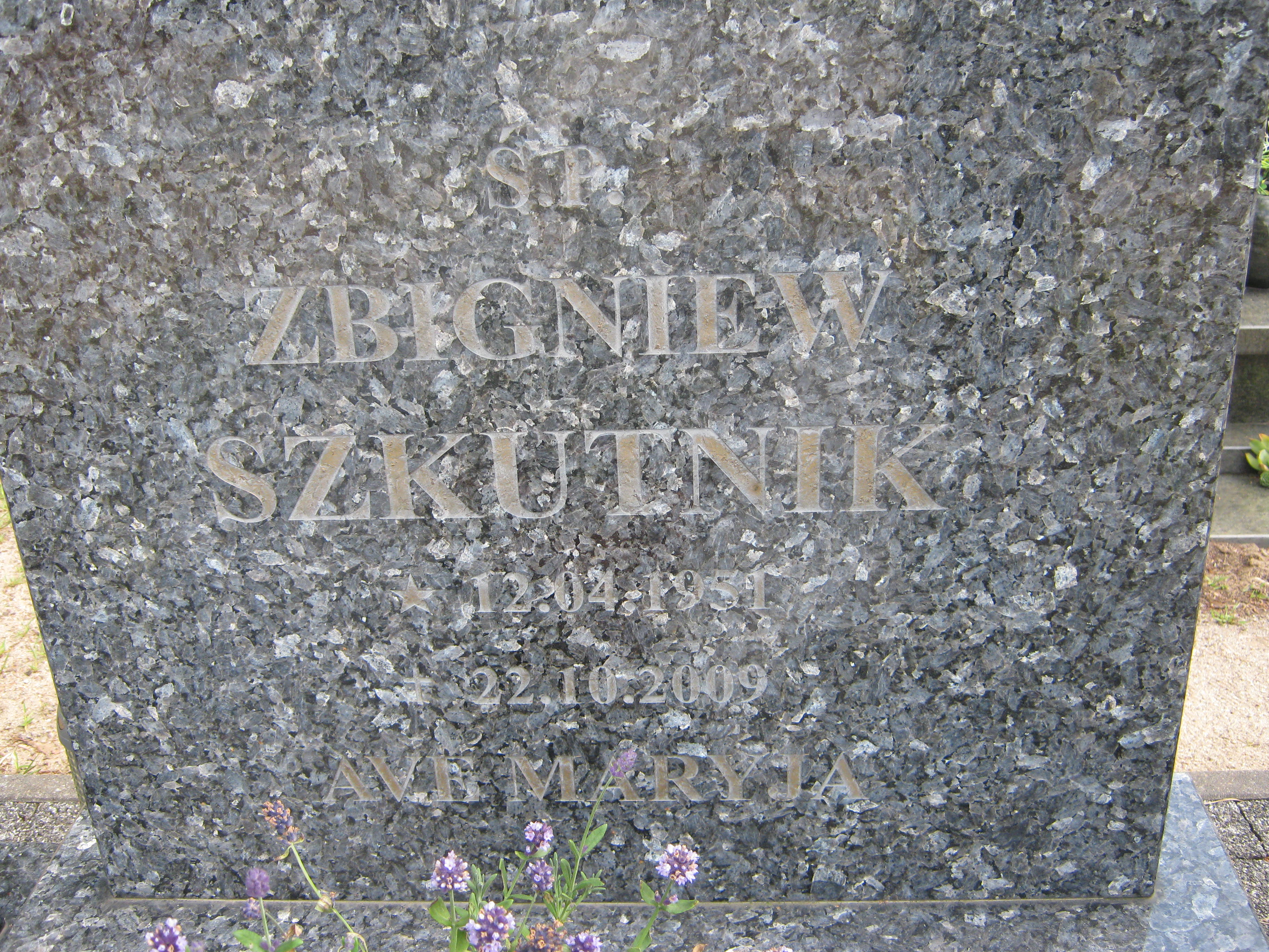 Zbigniew Szkutnik 1951 Bytów - Grobonet - Wyszukiwarka osób pochowanych